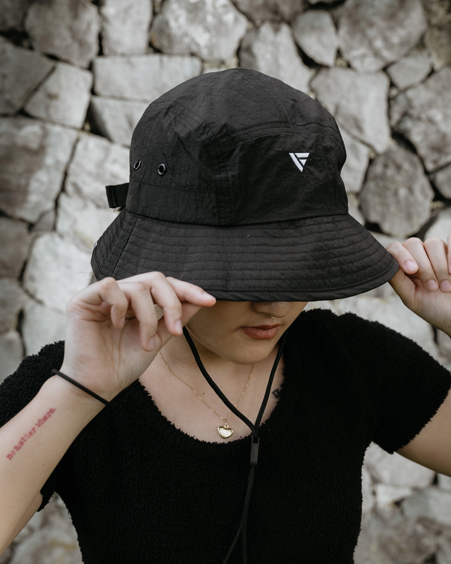 Iconik Bucket Hat Black