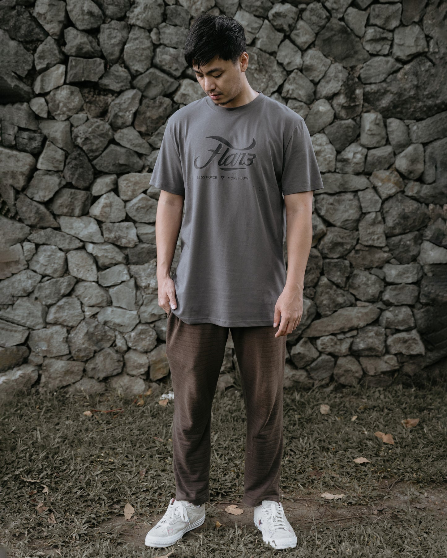 Script Grey T