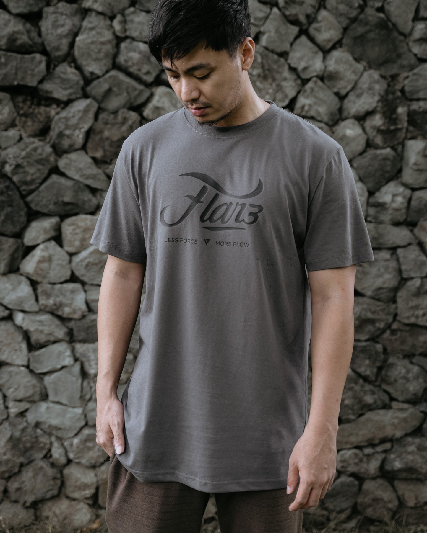 Script Grey T